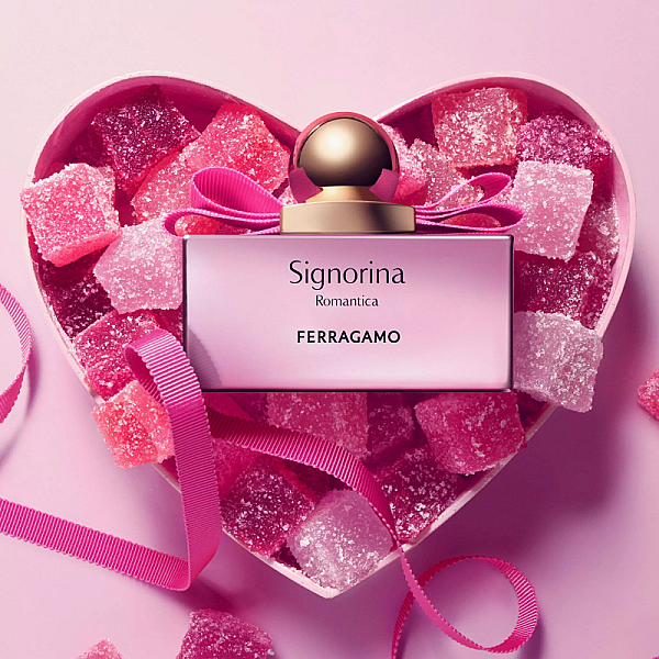 Signorina Romantica Eau de Parfum