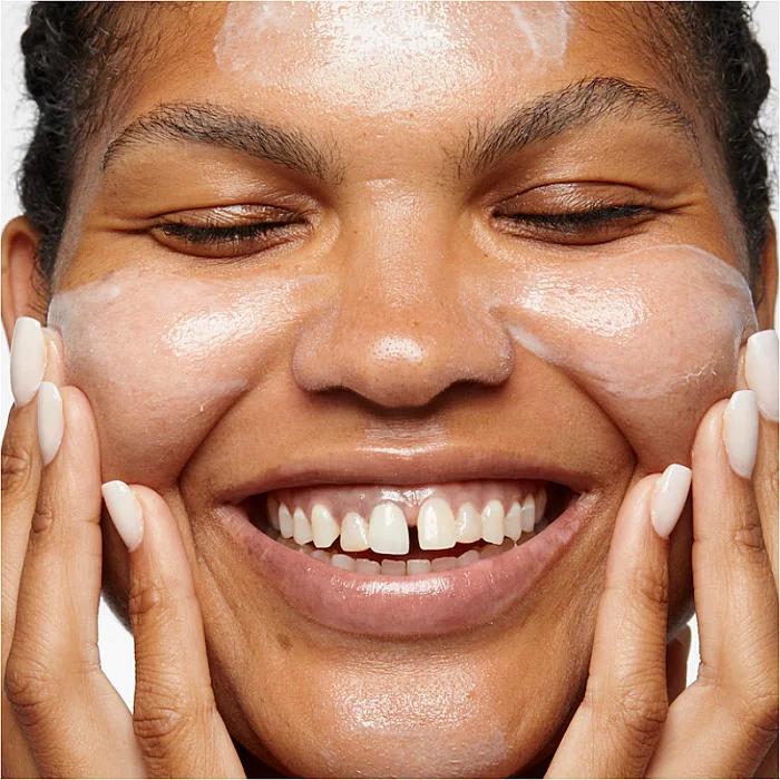 Tratament hidratant anti-imperfectiuni Anti-Blemish Solutions All-Over Clearing Treatment