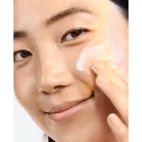 Crema hidratanta si iluminatoare Even Better Clinical Brightening Moisturizer