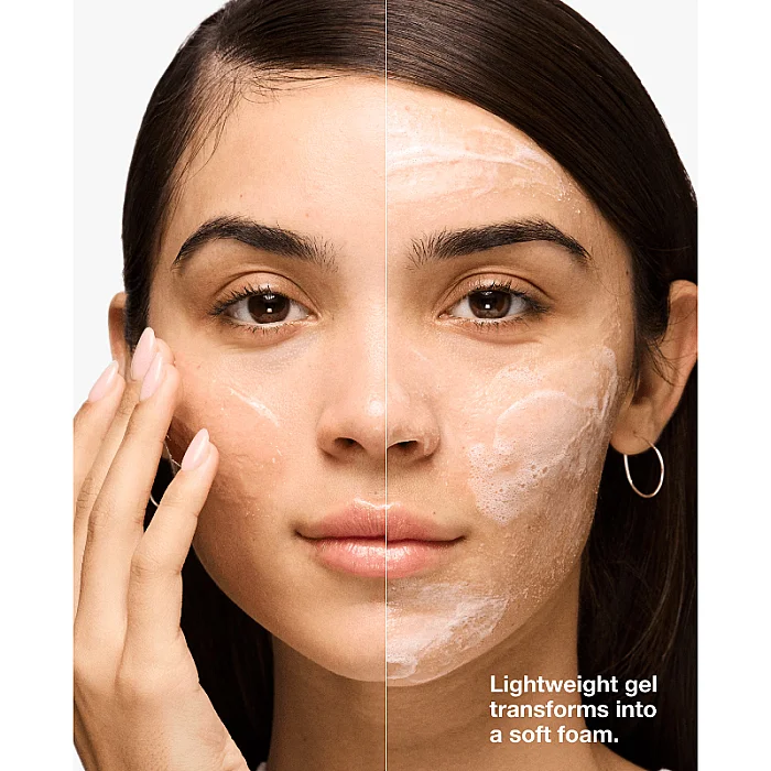 Gel de curatare exfoliant Moisture Surge Exfoliating Glow Cleanser