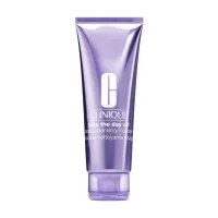 Spuma de curatare si demachiere Take The Day Off Foaming Mousse Cleanser