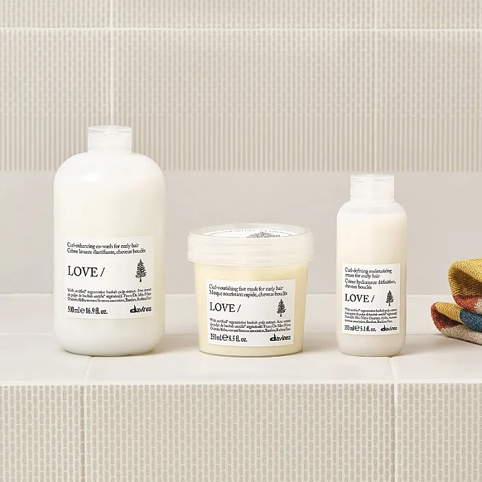Ser pentru definirea parului cret sau ondulat love curl cream