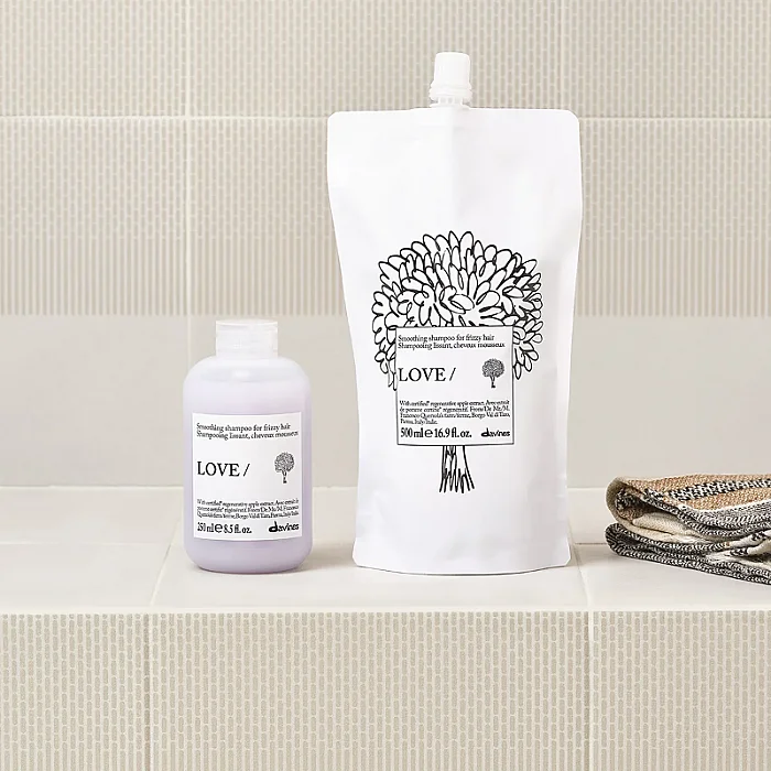 Sampon pentru netezirea parului rebel love smoothing shampoo 