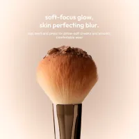 Bronzer cremos cu efect de blur Soft Touch Buildable Blurring Bronze