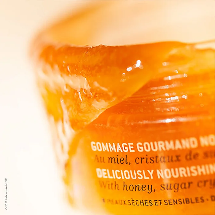 Scrub delicat de corp pentru pielea uscata sau sensibila Reve de miel Deliciously Body Scrub