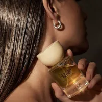 Parfum pentru par cu efect de stralucire Golden Gloss