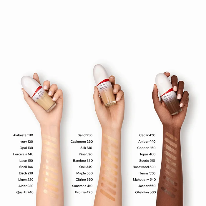 Fond de ten cu efect luminos cu SPF 30 Revitalessence Skin Glow Foundation